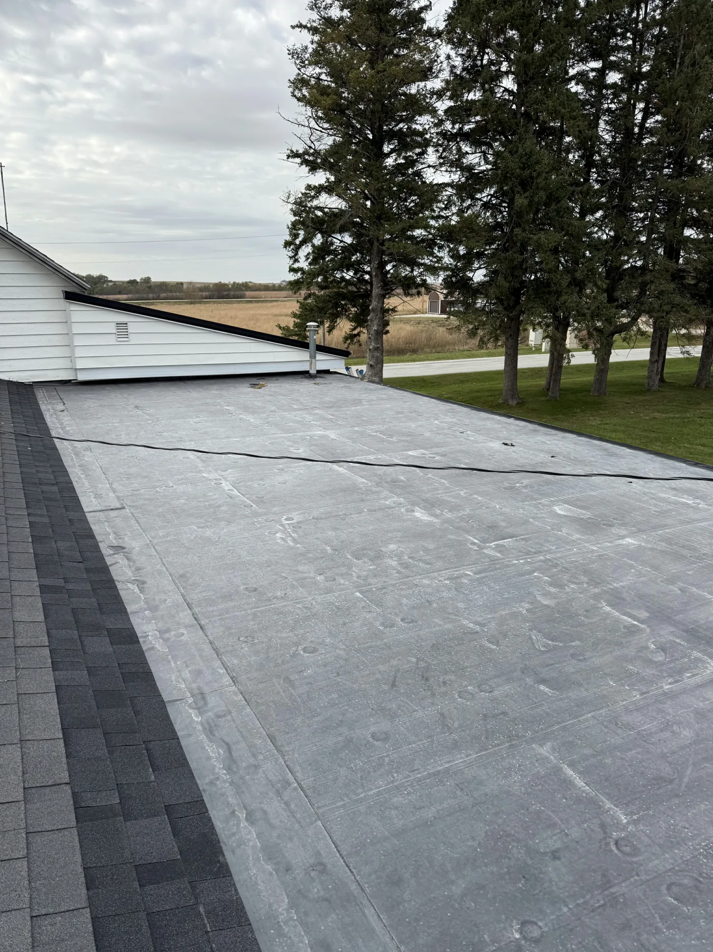 EPDM membrane installation detail