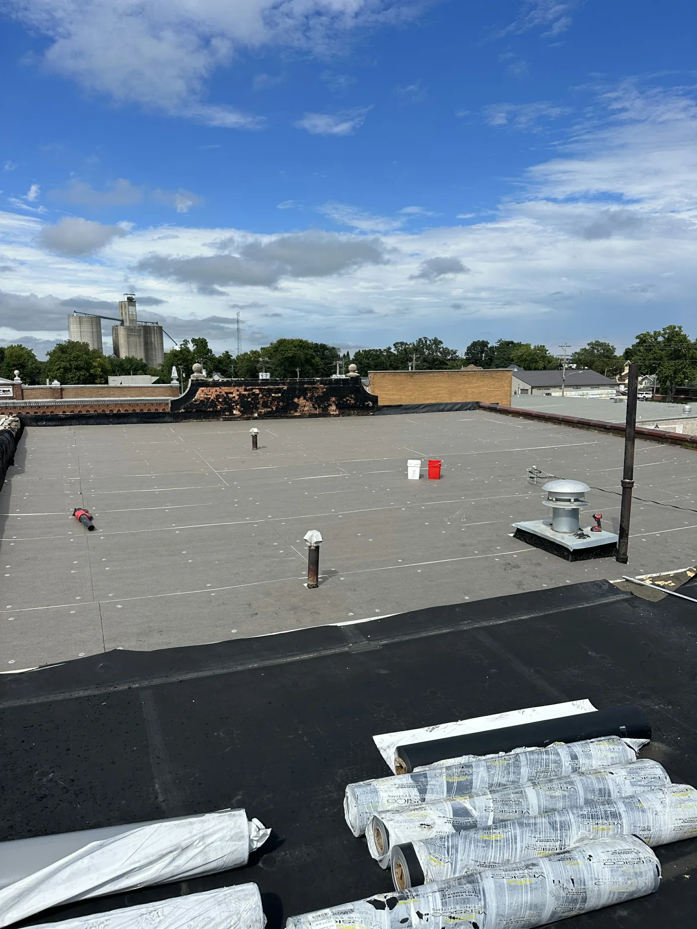 ISO board insulation layer